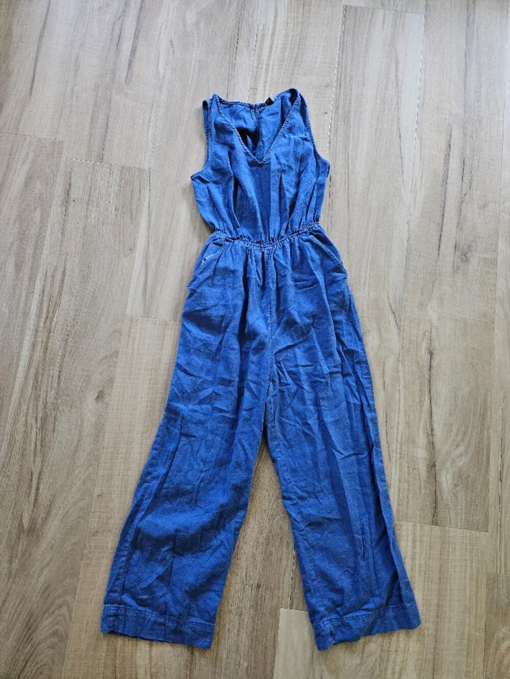 Universal Thread blue jumpsuit Open back Size Small.